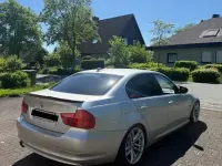 Gebraucht BMW 325 197 PS (144 kW) 2009 Silber Limousine