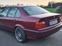 Gebraucht BMW 320 150 PS (110 kW) 1996 Rot Limousine