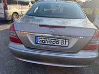 Gebraucht Mercedes E220 170 PS (125 kW) 2006 Cubanitsilber  metallic Limousine