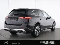 Gebraucht Mercedes GLC220 197 PS (144 kW) 2025 Schwarz SUV