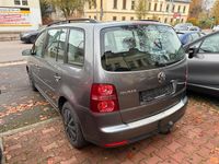 Gebraucht VW Touran 140 PS (102 kW) 2007 Grau Van / Kleinbus