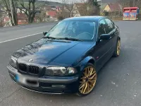 Gebraucht BMW 320 150 PS (110 kW) 1999 Blau Limousine