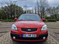 Gebraucht Kia Rio EX 98 PS (72 kW) 2008 Rot Limousine