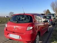 Gebraucht Renault Clio II 75 PS (55 kW) 2009 Limousine