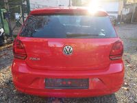 Gebraucht VW Polo Comfortline 75 PS (55 kW) 2015 Flashrot Kleinwagen