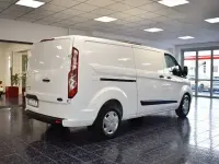 Gebraucht Ford Transit Custom Trend 170 PS (125 kW) 2021 Weiß Limousine