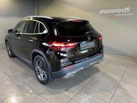 Gebraucht Mercedes GLA200 Progressive 163 PS (119 kW) 2024 Schwarz SUV