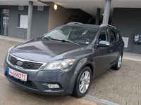 Gebraucht Kia Ceed DREAM-TEAM Edition 116 PS (85 kW) 2011 Grau Kleinwagen