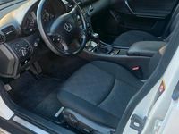 Gebraucht Mercedes C220 150 PS (110 kW) 2005 Weiß Limousine