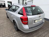 Gebraucht Kia Ceed Sportswagon 90 PS (66 kW) 2011 Silber Kombi