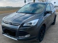 Gebraucht Ford Kuga Titanium 179 PS (131 kW) 2016 Grau SUV