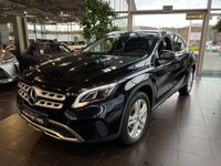 gebraucht Mercedes 220 4Matic LED RFK NAVI ALU