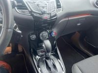 Gebraucht Ford Fiesta Titanium 101 PS (74 kW) 2016 Grau Limousine