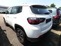 Neu Jeep Compass Altitude 131 PS (96 kW) 2025 Weiß SUV