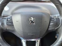 Gebraucht Peugeot 2008 Access 82 PS (60 kW) 2015 Rot SUV