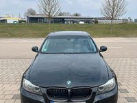 Gebraucht BMW 320 170 PS (125 kW) 2009 Schwarz Limousine