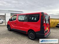 Gebraucht Opel Vivaro 90 PS (66 kW) 2015 Rot Van / Kleinbus