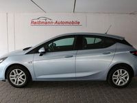 Gebraucht Opel Astra Edition 101 PS (74 kW) 2017 Blau Limousine