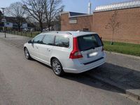 Gebraucht Volvo V70 Summum 163 PS (119 kW) 2012 Weiß Kombi
