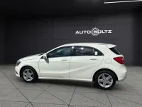 Gebraucht Mercedes A180 122 PS (89 kW) 2012 Calcitweiss  unilack Kleinwagen