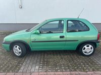Gebraucht Opel Corsa 65 PS (47 kW) 1998 Grün Kleinwagen