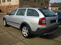 Gebraucht Skoda Octavia 140 PS (102 kW) 2010 Silber Kombi