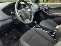 Gebraucht Hyundai i20 Passion Plus 84 PS (61 kW) 2018 Grau Limousine