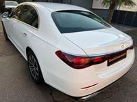 Gebraucht Mercedes E220 197 PS (144 kW) 2025 Weiß Limousine