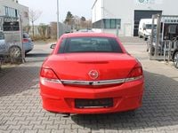 Gebraucht Opel Astra Cabriolet Edition 140 PS (102 kW) 2008 Rot Cabrio
