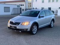 gebraucht Skoda Octavia Combi Scout 4x4