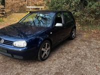 Second-hand VW Golf IV 75 CP (55 kW) 2002 Albastru Berlinǎ
