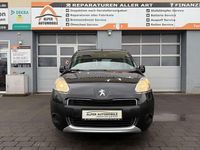 Gebraucht Peugeot Partner Tepee 114 PS (83 kW) 2013 Schwarz Van / Kleinbus