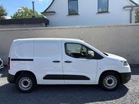 Gebraucht Toyota Proace 102 PS (75 kW) 2020 Weiß Van / Kleinbus