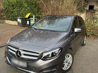 Usata Mercedes B220 Urban 177 CV (130 kW) 2017 Grigio Monovolume