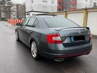Gebraucht Skoda Octavia RS 184 PS (135 kW) 2016 Grau Kleinwagen