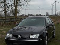 Gebraucht VW Bora 105 PS (77 kW) 2004 Schwarz Limousine