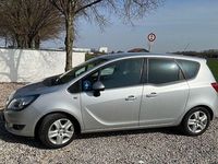Gebraucht Opel Meriva drive 140 PS (102 kW) 2015 Silber Van / Kleinbus