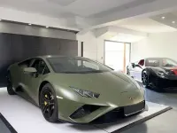 Gebraucht Lamborghini Huracán 610 PS (448 kW) 2023 Lamborghini grün matt fol Coupé