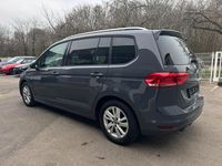 Gebraucht VW Touran 150 PS (110 kW) 2023 Grau Van / Kleinbus
