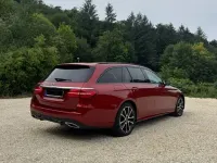 Gebraucht Mercedes E300 AMG line 306 PS (225 kW) 2018 Rot Limousine