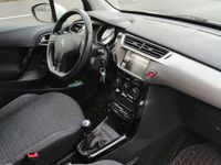 Gebraucht Citroën C3 PureTech 68 PS (50 kW) 2016 Weiß Limousine