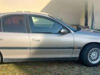 Gebraucht Opel Omega Edition 136 PS (100 kW) 1998 Beige Limousine