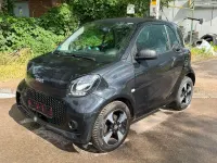 Gebraucht Smart ForTwo Coupé 60 kW (82 PS) 2021 Schwarz Coupé