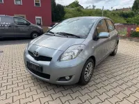 Gebraucht Toyota Yaris Life 90 PS (66 kW) 2010 Silber Kleinwagen