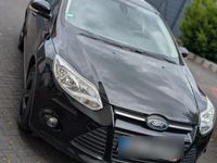 Gebraucht Ford Focus SYNC Edition 101 PS (74 kW) 2014 Schwarz Kombi