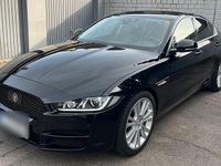 Gebraucht Jaguar XE Prestige 180 PS (132 kW) 2016 Schwarz Limousine