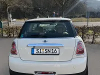 Gebraucht Mini Cooper 122 PS (89 kW) 2012 Weiß Kleinwagen