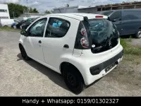 Gebraucht Citroën C1 Advance 68 PS (50 kW) 2011 Weiß Kleinwagen