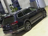 Gebraucht VW Passat Alltrack 200 PS (147 kW) 2022 Deep black pearlescent Kombi