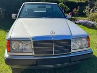 Gebraucht Mercedes E300 113 PS (83 kW) 1991 Grau Limousine